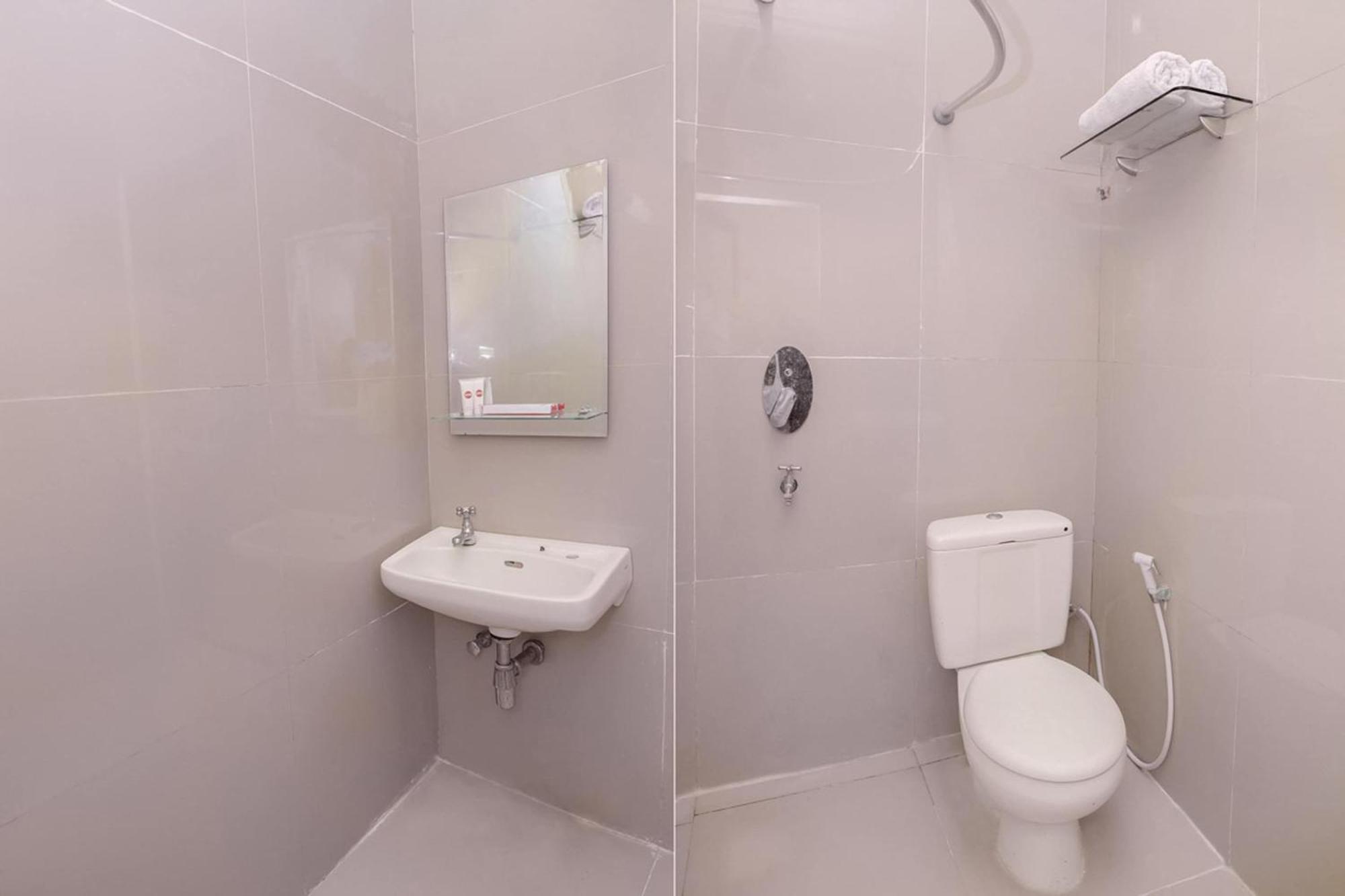 Capital O 854 Ub Caisar Hotel Μπάντα Άτσεχ Εξωτερικό φωτογραφία